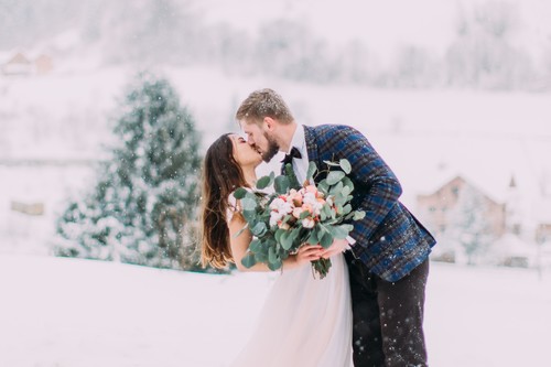 Zimná svadba: Ideálna voľba pre milovníkov netradičnej a magickej atmosféry