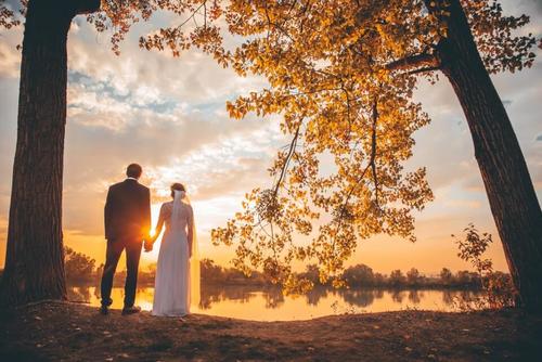 Jesenná svadba: Ako naplno využiť jej nezameniteľné čaro